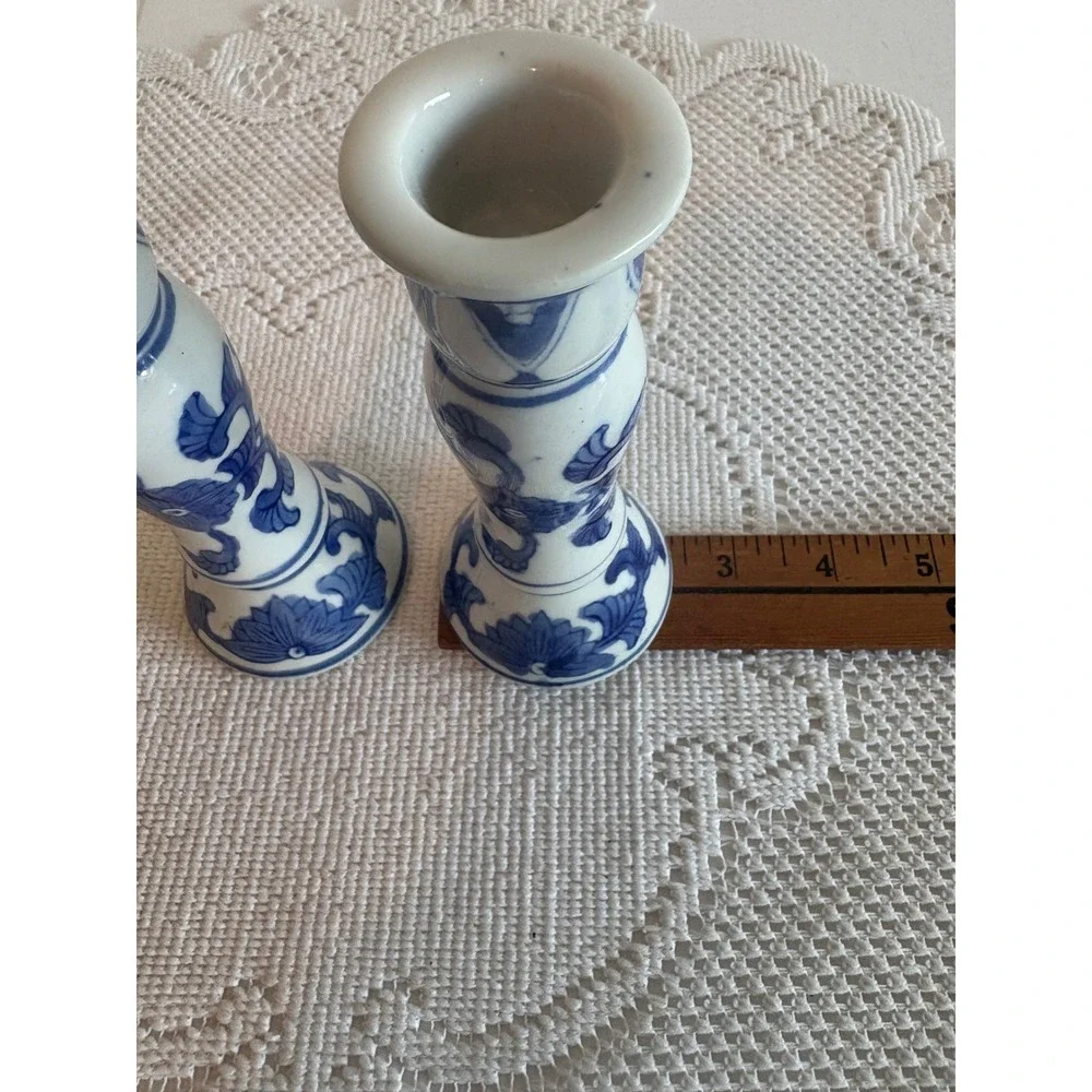 Unbranded vintage pair